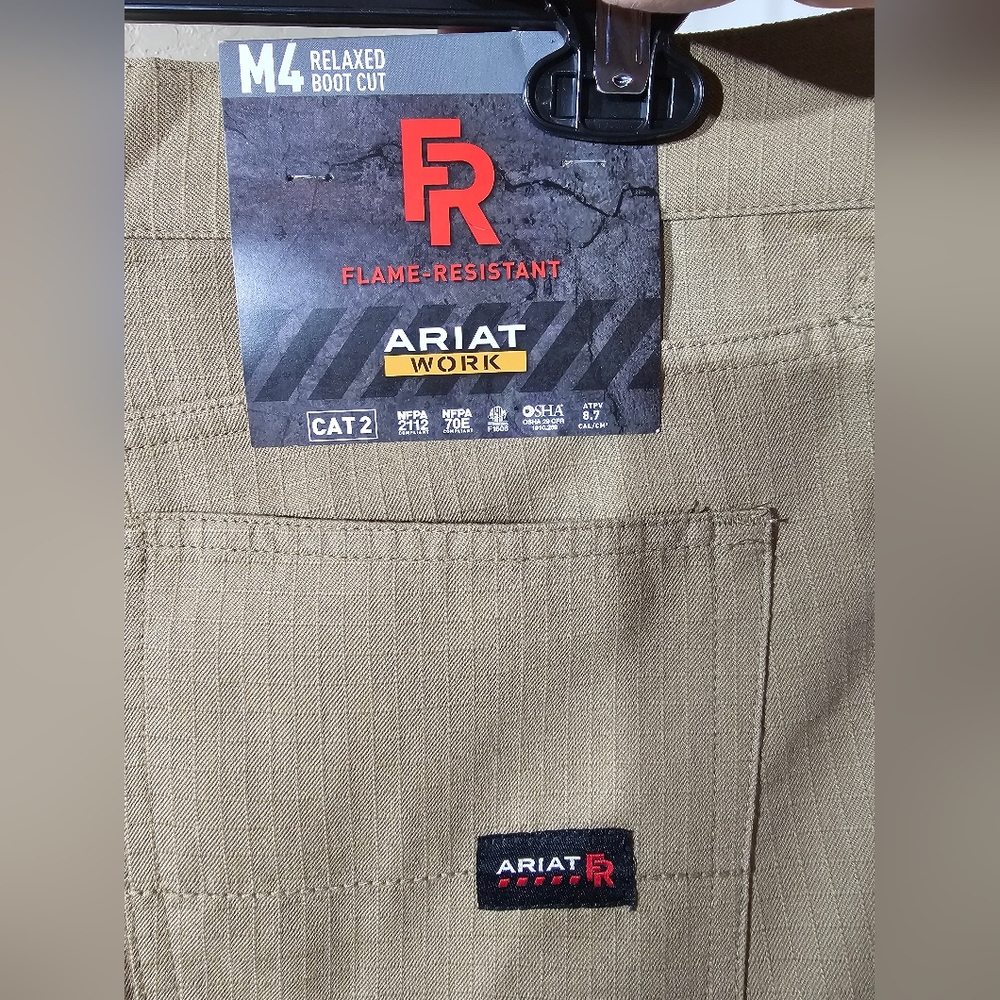 NWT Mens Ariat Flame-Resistant M4 Relaxed Bootcut Work Pant Khaki 35X34 CAT2